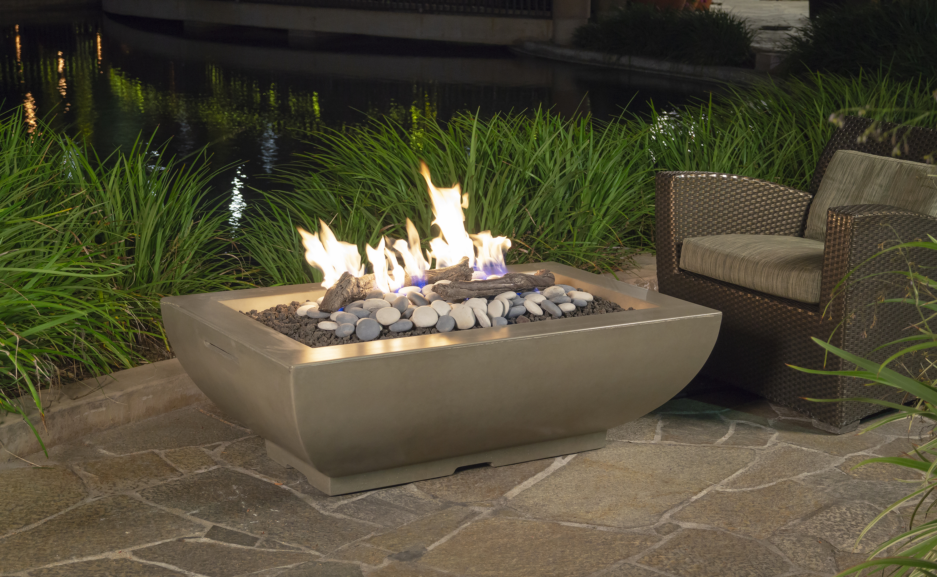 AFD - Bordeaux Rectangle Fire Bowl